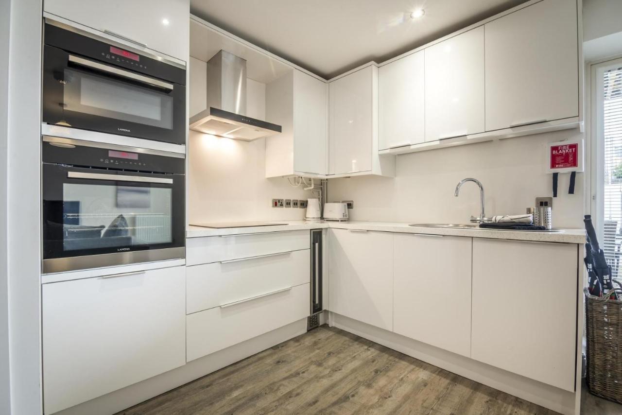 Milford Street - 5 Bedroom Luxurious Holiday Home - Saundersfoot Bagian luar foto
