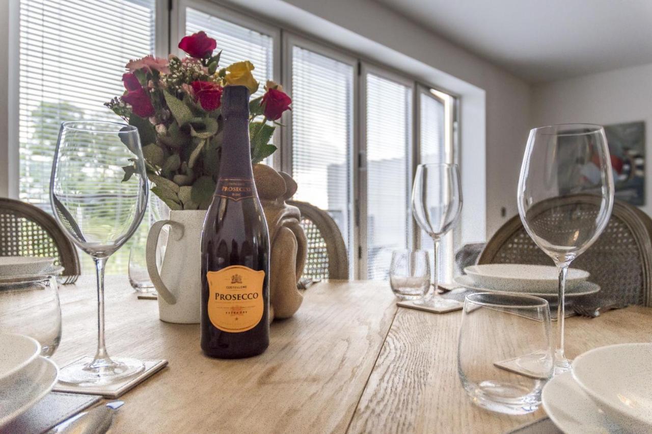 Milford Street - 5 Bedroom Luxurious Holiday Home - Saundersfoot Bagian luar foto