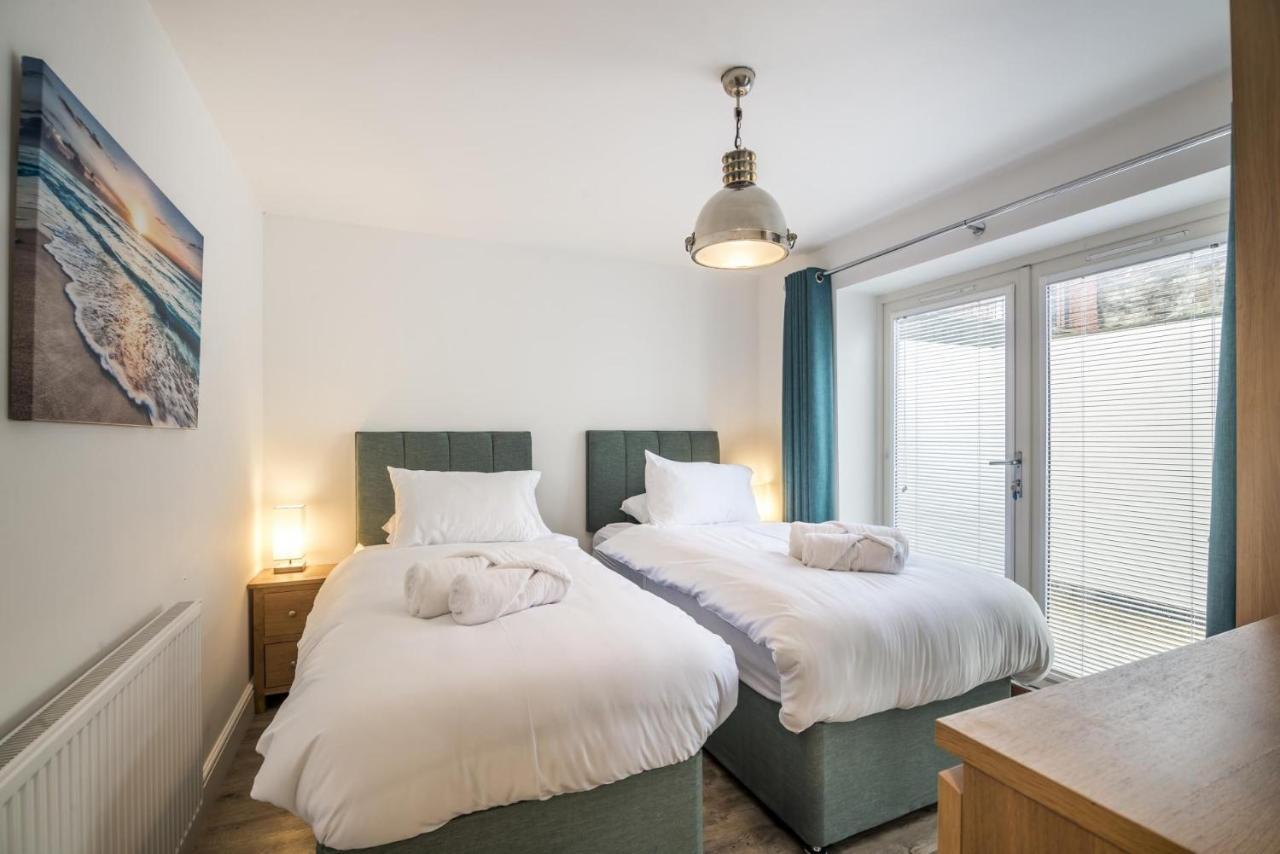 Milford Street - 5 Bedroom Luxurious Holiday Home - Saundersfoot Bagian luar foto