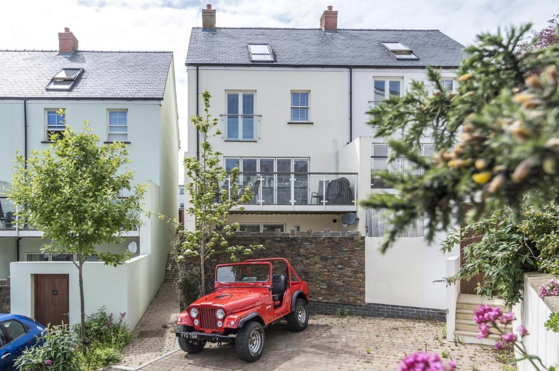 Milford Street - 5 Bedroom Luxurious Holiday Home - Saundersfoot Bagian luar foto